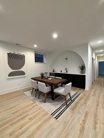 1914 North Rockwell Street Chicago IL 60647