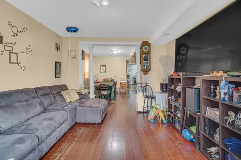3854 West Diversey Avenue Chicago IL 60647