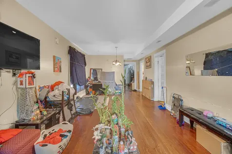 3854 West Diversey Avenue Chicago IL 60647