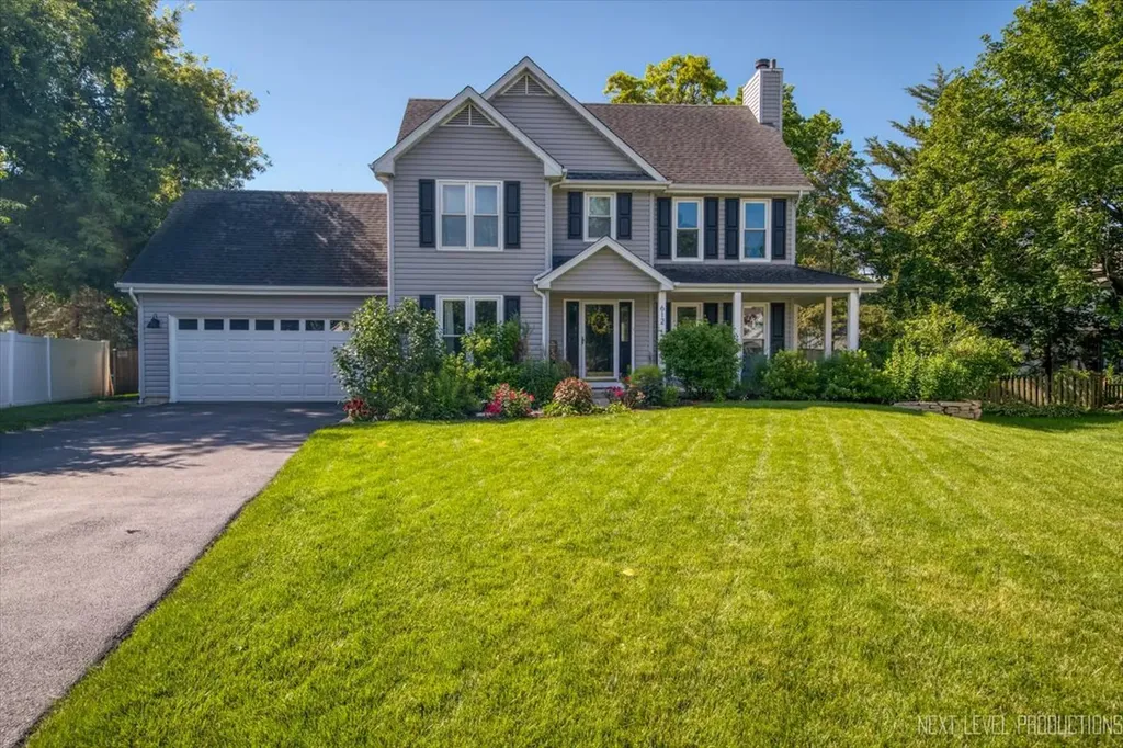 612 Spyglass Court North Aurora IL 60542