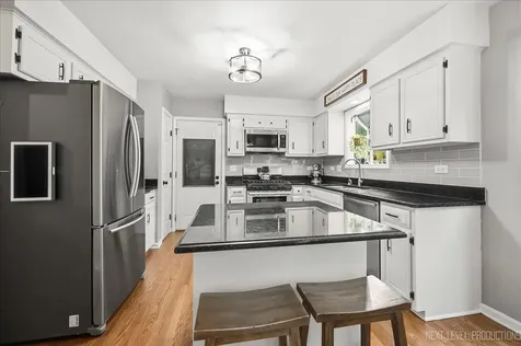 612 Spyglass Court North Aurora IL 60542