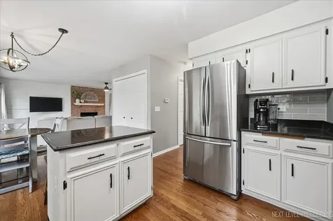 612 Spyglass Court North Aurora IL 60542