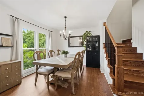 612 Spyglass Court North Aurora IL 60542