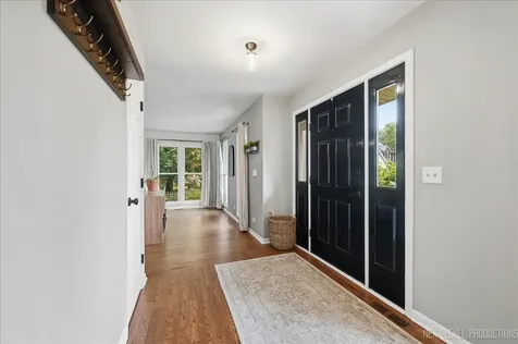 612 Spyglass Court North Aurora IL 60542