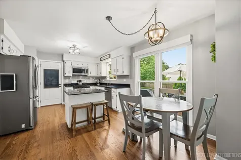 612 Spyglass Court North Aurora IL 60542