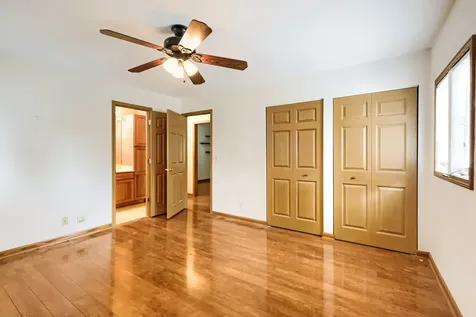 1611 Moore Avenue Streamwood IL 60107