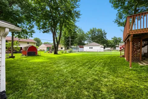 1611 Moore Avenue Streamwood IL 60107