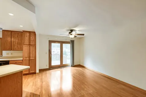 1611 Moore Avenue Streamwood IL 60107
