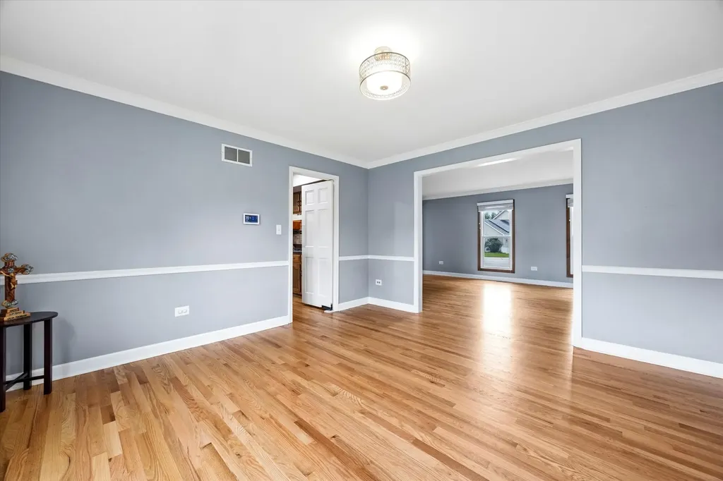 6076 Angel Lane Lisle IL 60532