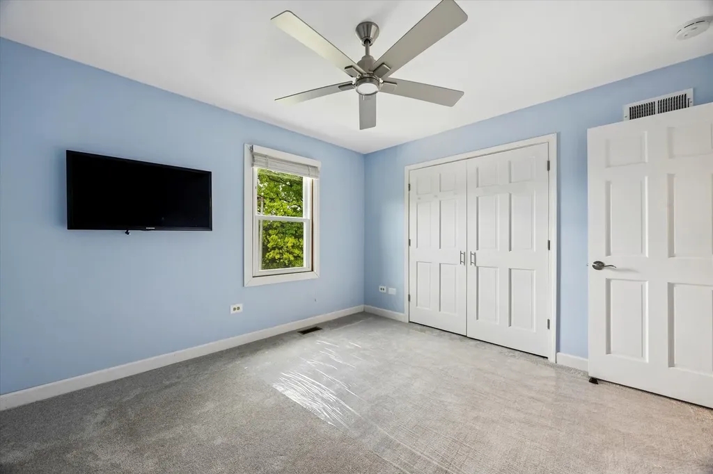 6076 Angel Lane Lisle IL 60532