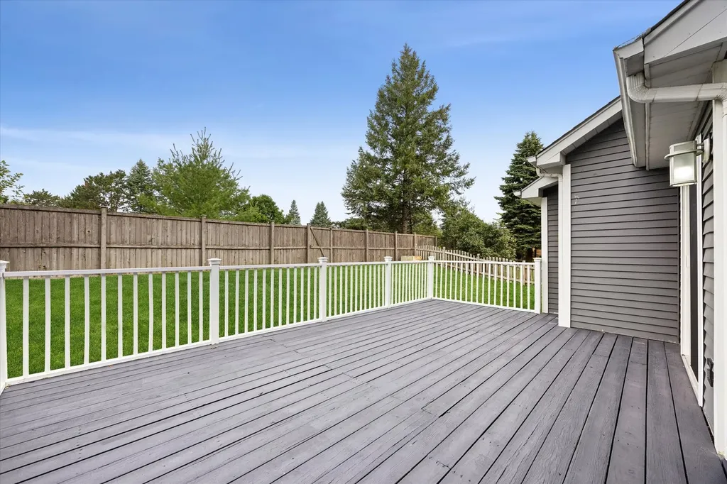 6076 Angel Lane Lisle IL 60532