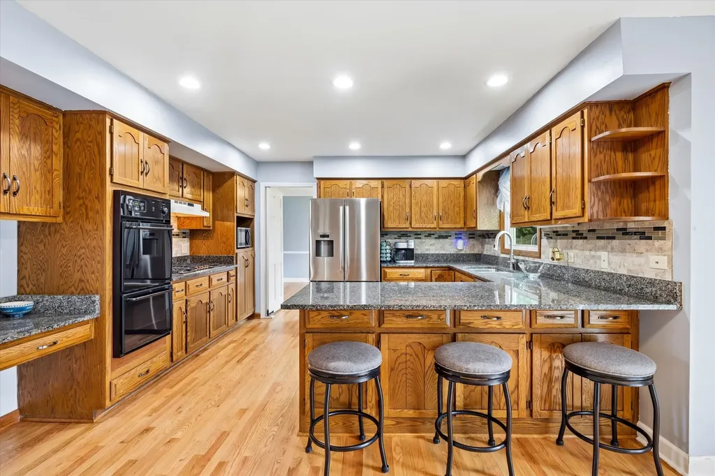 6076 Angel Lane Lisle IL 60532