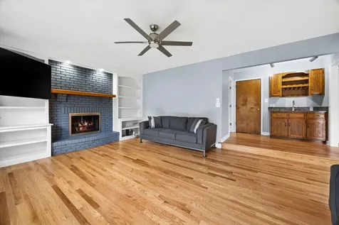 6076 Angel Lane Lisle IL 60532