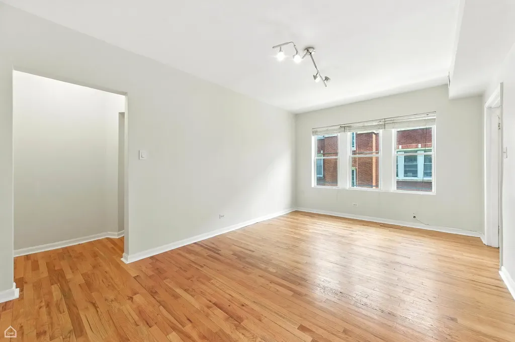 1301 East 71st Place Chicago IL 60619