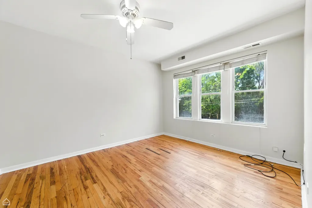 1301 East 71st Place Chicago IL 60619