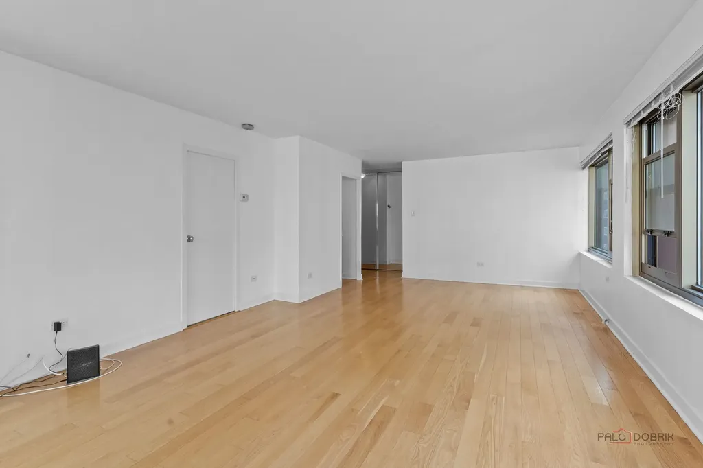 247 East Chestnut Street Chicago IL 60611