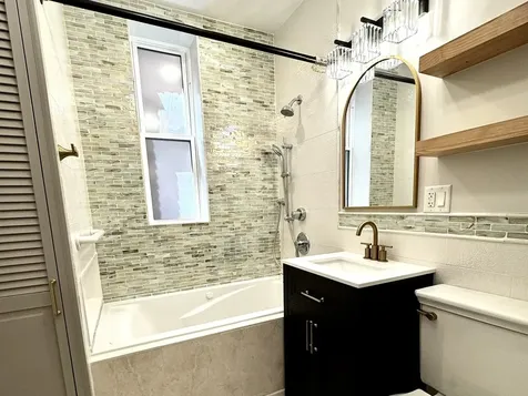 2424 North Mozart Street Chicago IL 60647
