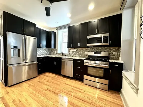 2424 North Mozart Street Chicago IL 60647