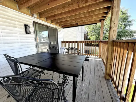 2424 North Mozart Street Chicago IL 60647