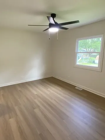 1244 Walnut Avenue Hanover Park IL 60133