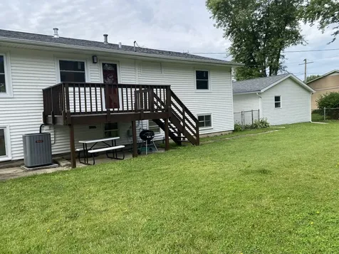 1244 Walnut Avenue Hanover Park IL 60133