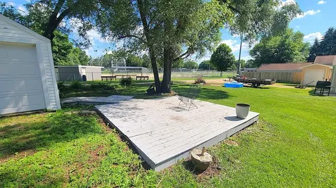 1826 West 1st Street Dixon IL 61021