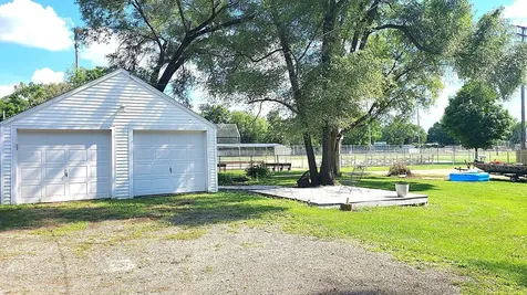 1826 West 1st Street Dixon IL 61021