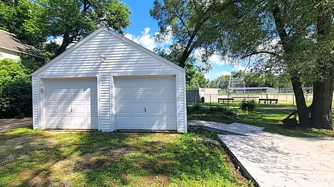 1826 West 1st Street Dixon IL 61021