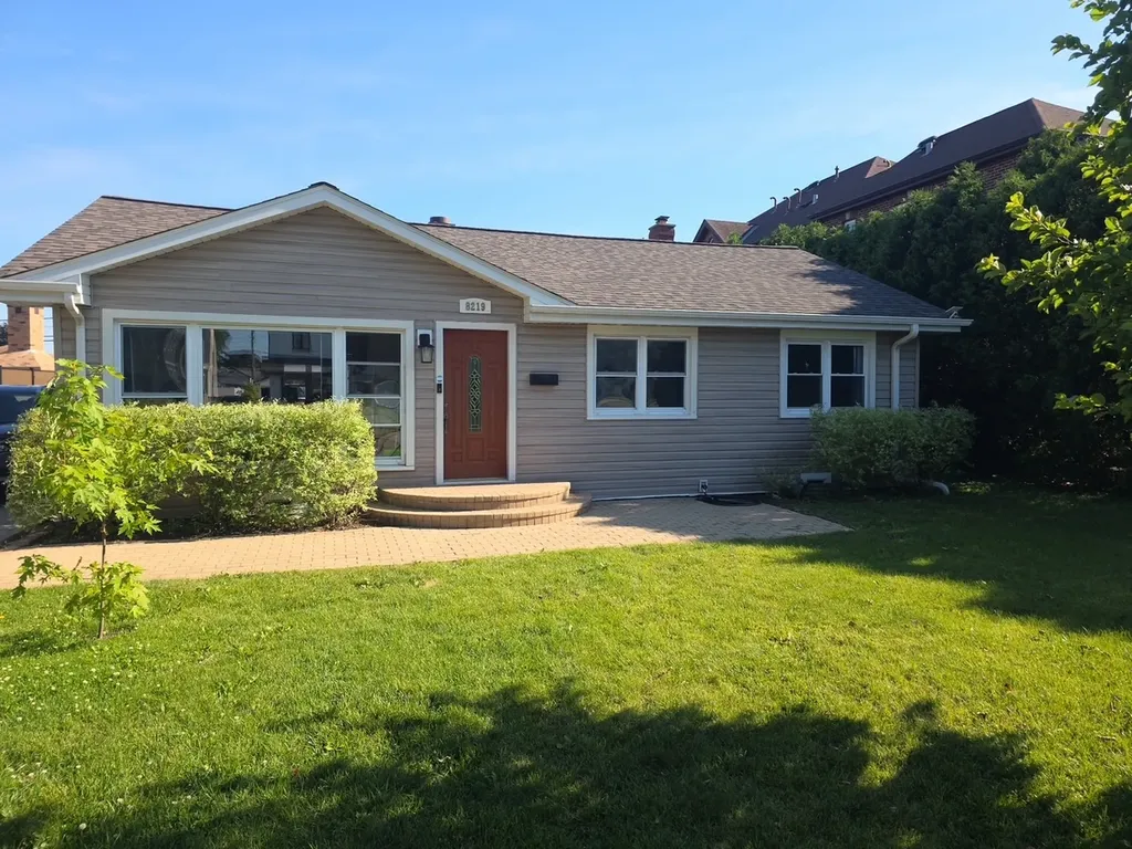 8219 West Summerdale Avenue Chicago IL 60656