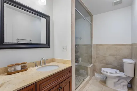 8219 West Summerdale Avenue Chicago IL 60656