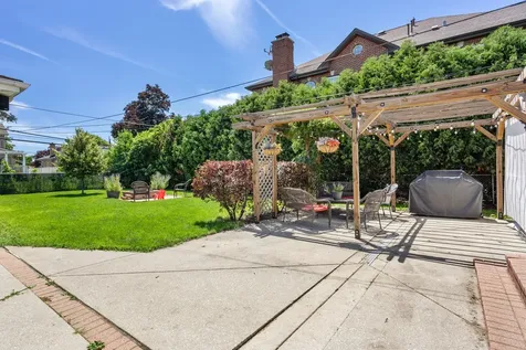 8219 West Summerdale Avenue Chicago IL 60656
