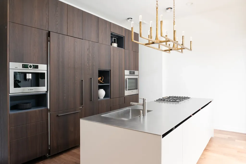 22 East Elm Street Chicago IL 60611