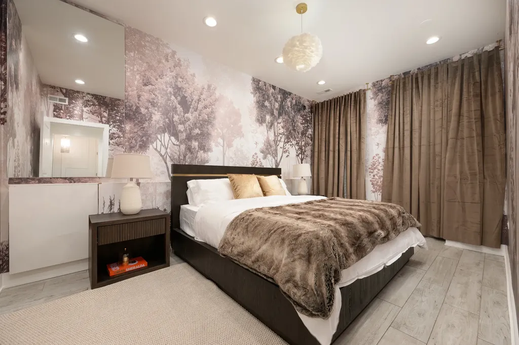 22 East Elm Street Chicago IL 60611