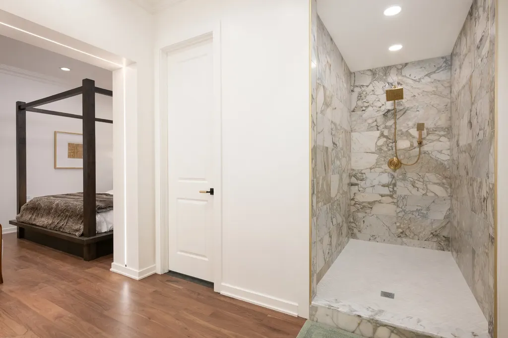 22 East Elm Street Chicago IL 60611