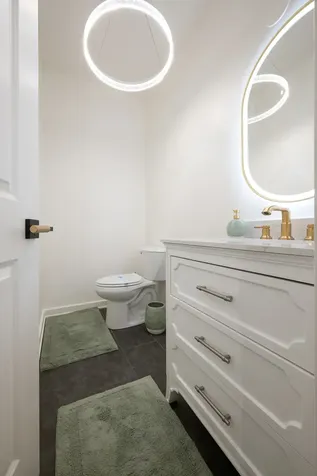 22 East Elm Street Chicago IL 60611