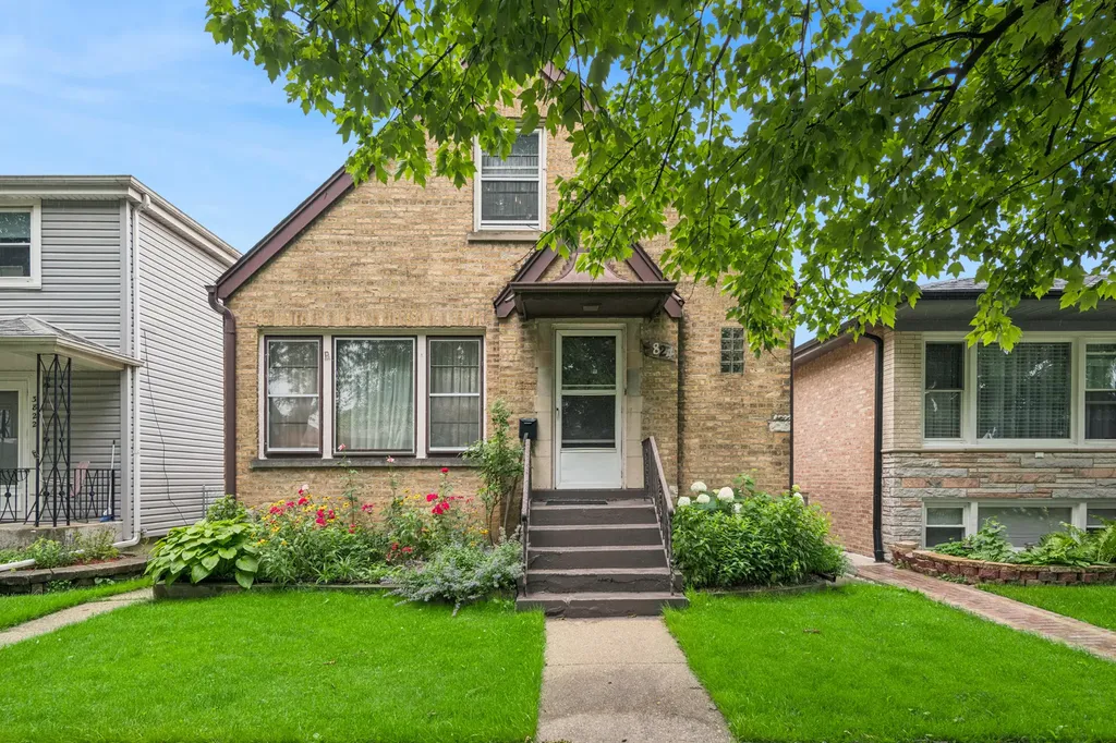 3824 North Pittsburgh Avenue Chicago IL 60634