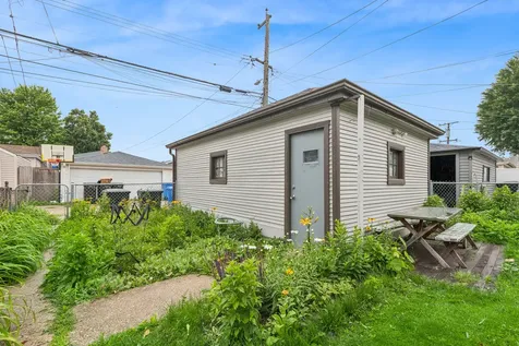 3824 North Pittsburgh Avenue Chicago IL 60634