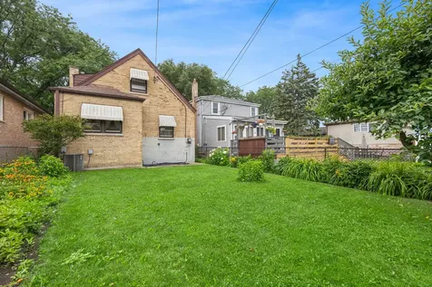 3824 North Pittsburgh Avenue Chicago IL 60634