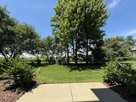 1910 Grove Avenue Schaumburg IL 60193