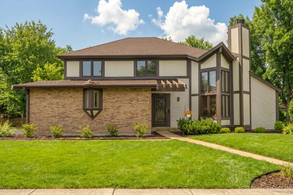 942 Montgomery Court Naperville IL 60540