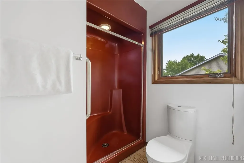 942 Montgomery Court Naperville IL 60540