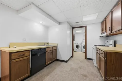 942 Montgomery Court Naperville IL 60540
