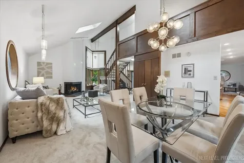942 Montgomery Court Naperville IL 60540