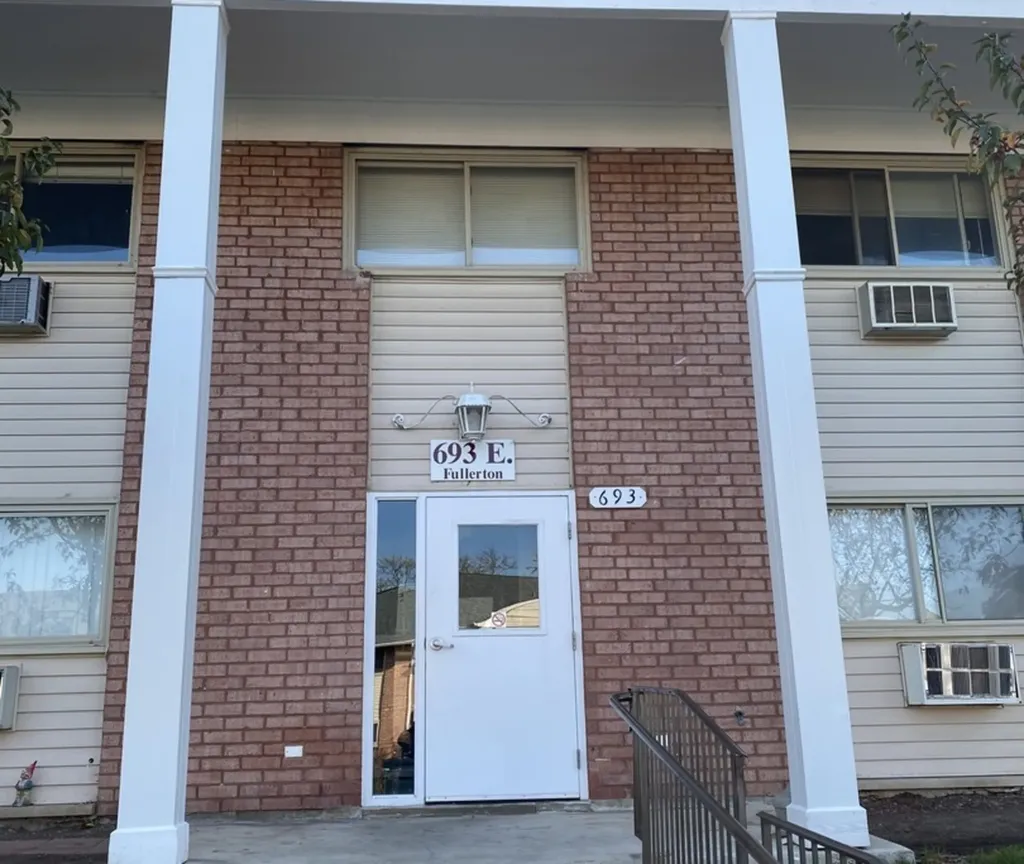 693 East Fullerton Avenue Glendale Heights IL 60139