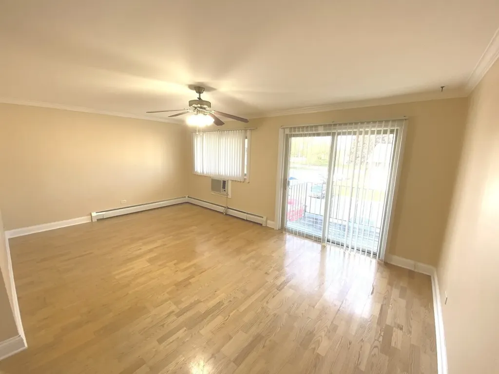 693 East Fullerton Avenue Glendale Heights IL 60139