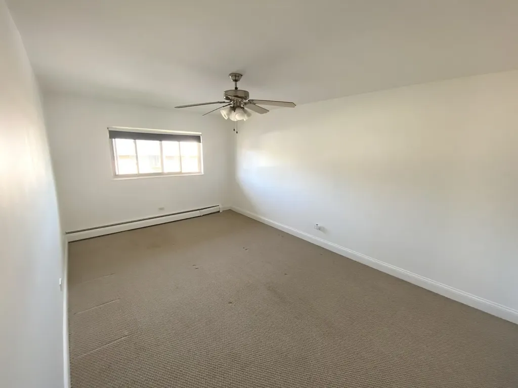 693 East Fullerton Avenue Glendale Heights IL 60139