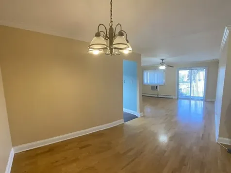 693 East Fullerton Avenue Glendale Heights IL 60139