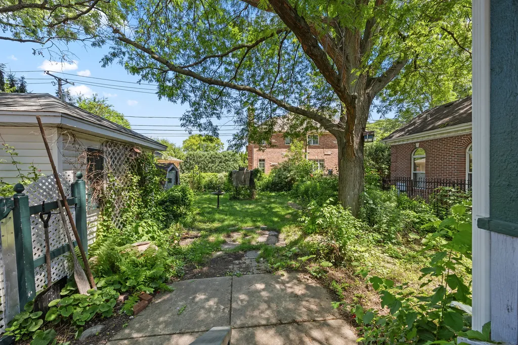 123 South Home Avenue Park Ridge IL 60068