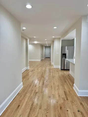 5506 North Glenwood Avenue Chicago IL 60640