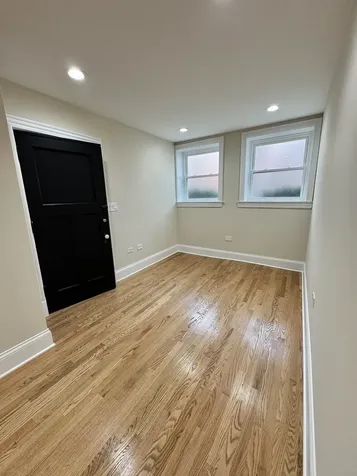 5506 North Glenwood Avenue Chicago IL 60640